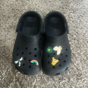 Black crocs